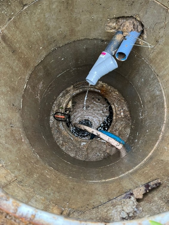 Pompe de relevage obstruée par des détritus