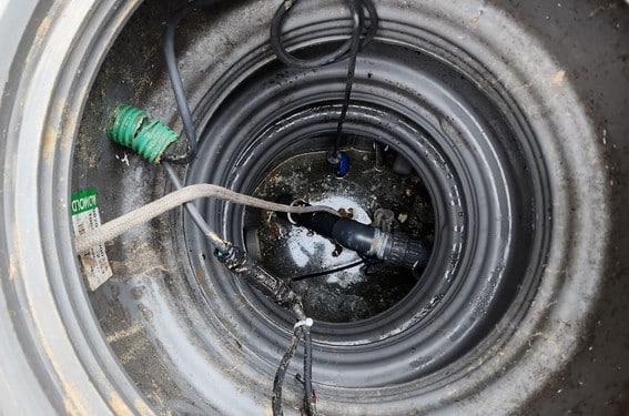 Pompe de forage immergée